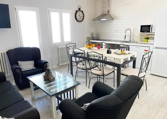 El Piso Del Rastro * Ávila